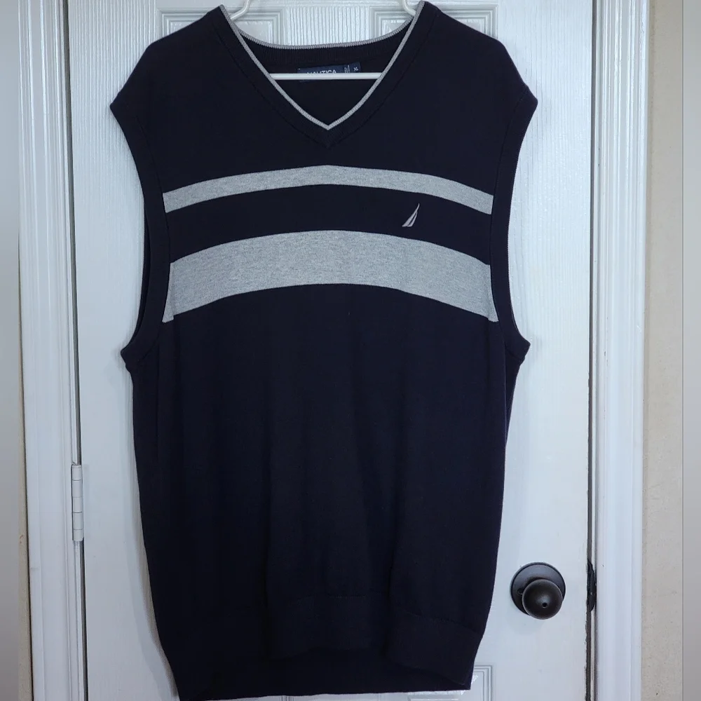 Nautica Sleeveless sweater vest, XL, navy and light gray